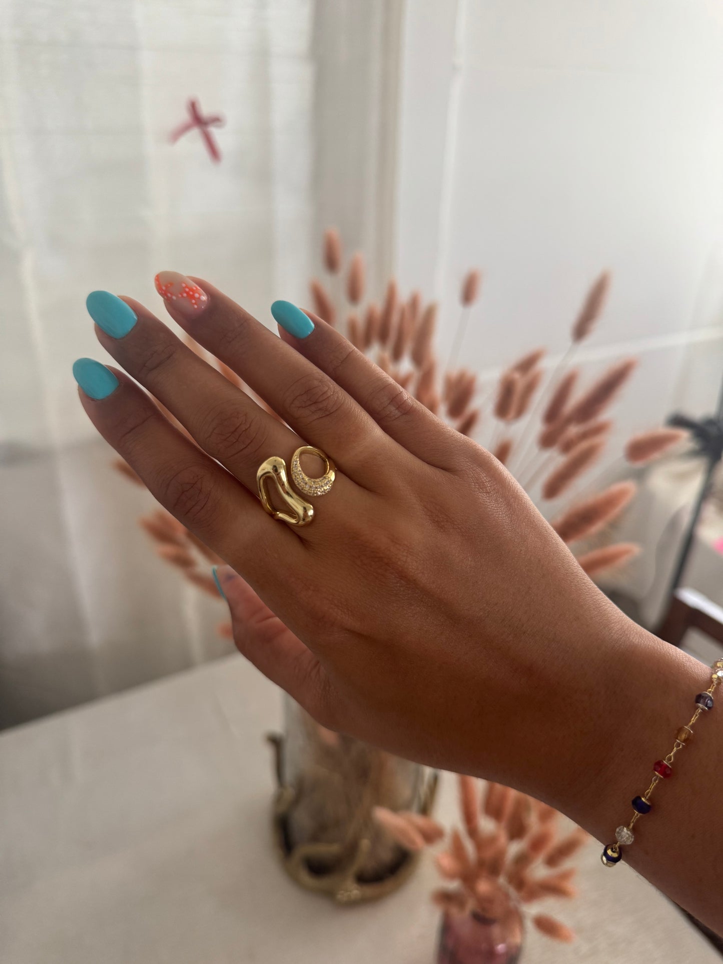 Oval ring